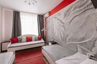 Хостел HDhostel Ижевск 3-местный номер эконом-2