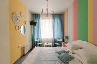 Хостел HDhostel Ижевск Номер стандарт с 1 двуспальной кроватью-1