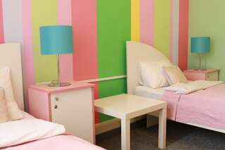 Хостел HDhostel Ижевск Двухместный с 1 кроватью или 2 отдельными кроватями и душем-2