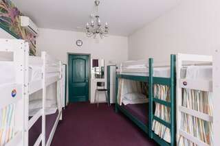Хостел HDhostel Ижевск Кровать в 8-местном общем номере (удобства на этаже)-4